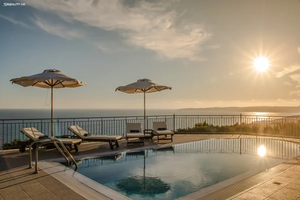 Sale of multi-generational house 370 m², plot 2100 m² Argostoli, Greece