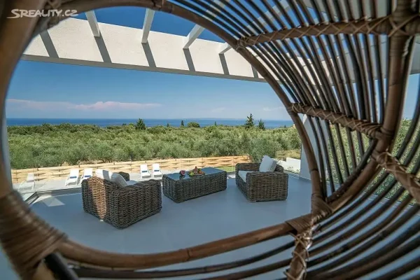 Sale villa 370 m², land 4000 m² Tsilivi (Τσιλιβί), Greece