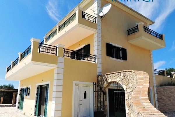 House for sale 320 m² with land 4,200 m²