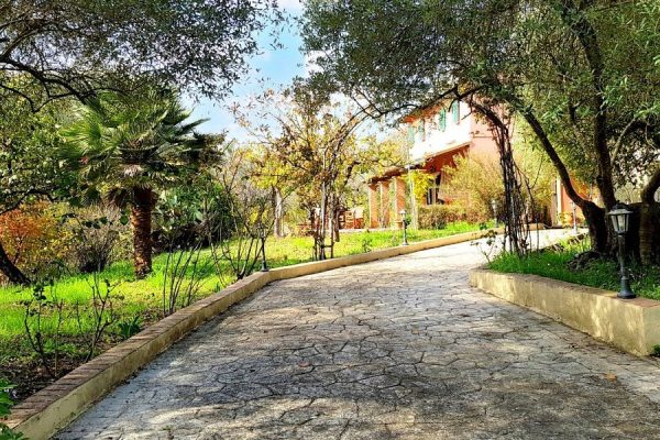 House for sale 110 m² with land 4,000 m²