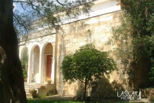 Neo-Renaissance Villa for sale 280 m² with land 2,120 m²